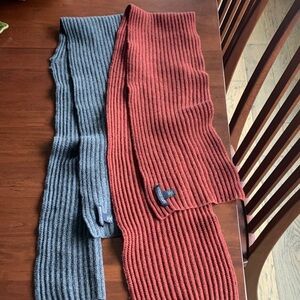 Banana Republic Gray and Rust Ribbed Scarves